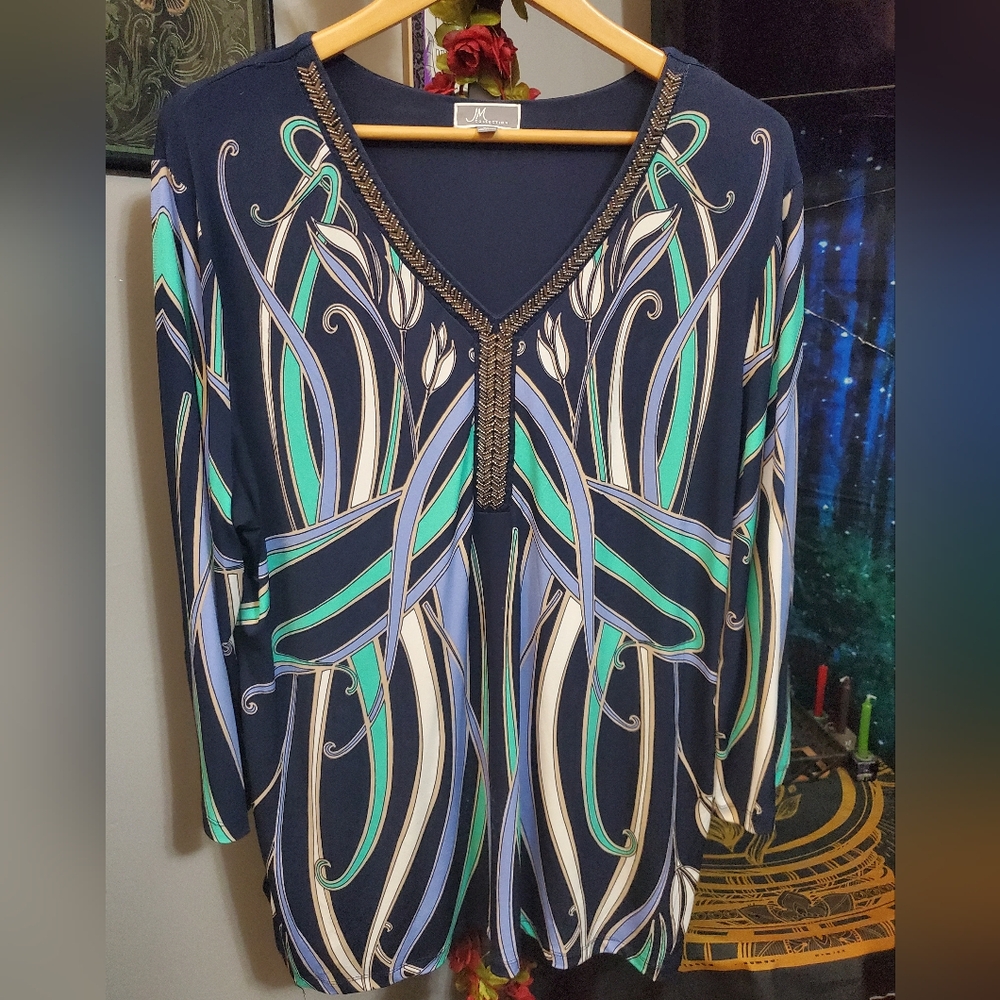 Gorgeous colors and metallic beaded neckline accent JM Collection tunic size XL